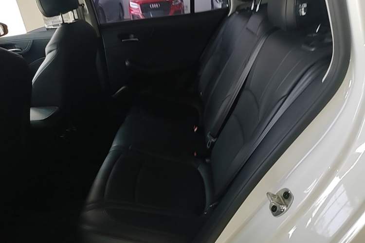 Used Roewe i5 2023 1.5L Manual Excellence Edition Left Rear Seat