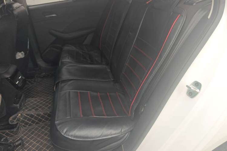 Used Roewe i5 2023 1.5L Manual Comfort Edition Left Rear Seat