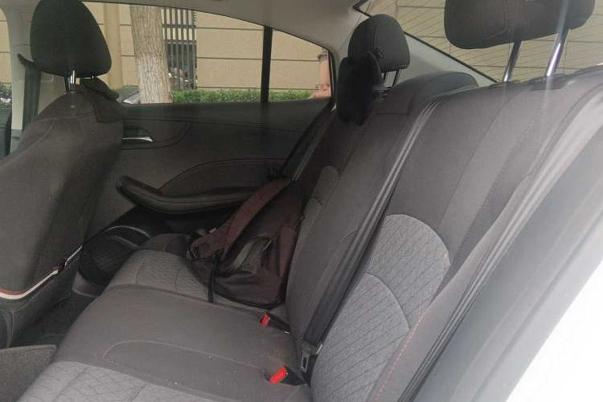 Used Roewe i5 2023 1.5L Manual Comfort Edition Left Rear Seat