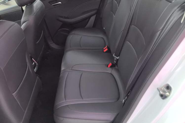 Used Roewe i5 2023 1.5L Manual Excellence Edition Left Rear Seat