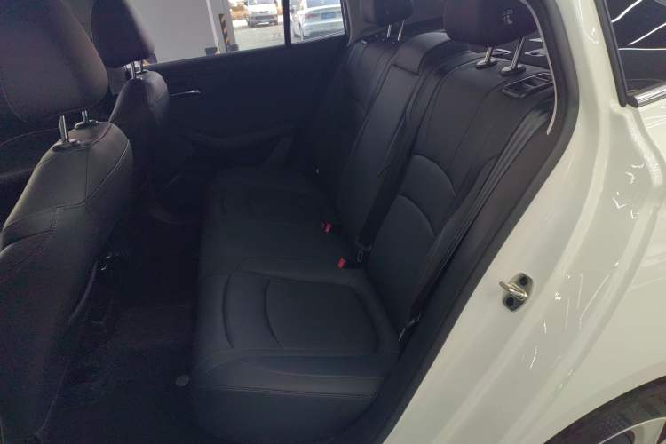Used Roewe i5 2023 1.5L CVT Luxury Edition Left Rear Seat