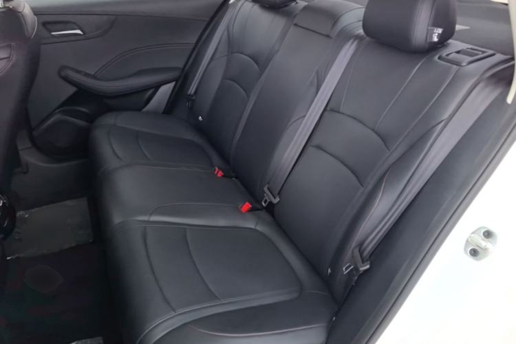 Used Roewe i5 2023 1.5L CVT Luxury Edition Left Rear Seat
