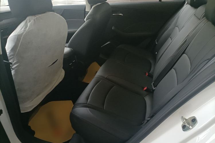 Used Roewe i5 2023 1.5L CVT Luxury Edition Left Rear Seat