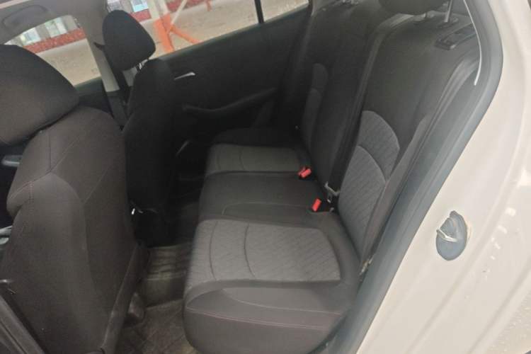 Used Roewe i5 2023 1.5L Manual Comfort Edition Left Rear Seat