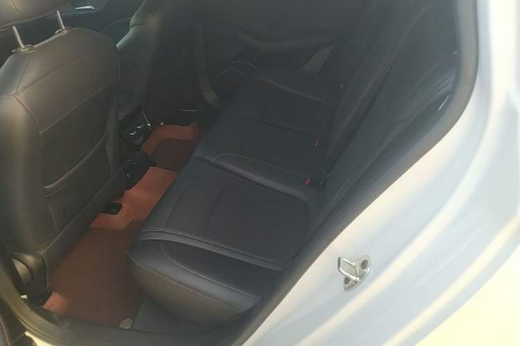 Used Roewe i5 2023 1.5L CVT Luxury Edition Left Rear Seat