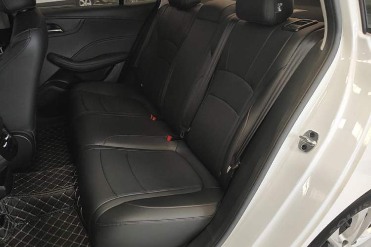 Used Roewe i5 2023 1.5L Manual Excellence Edition Left Rear Seat