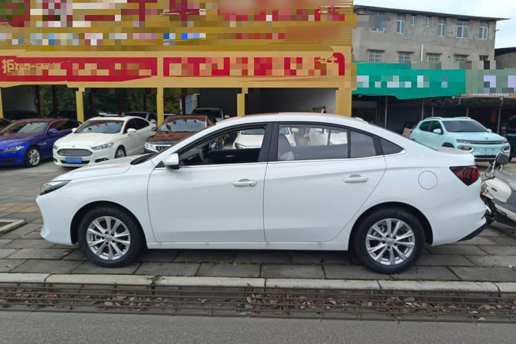 Used Roewe i5 2023 1.5L CVT Luxury Edition Left Side