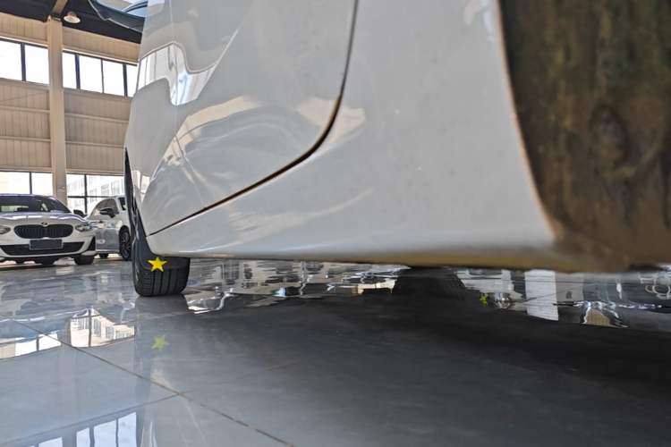 Used Roewe i5 2023 1.5L CVT Flagship Edition Left Side Sill