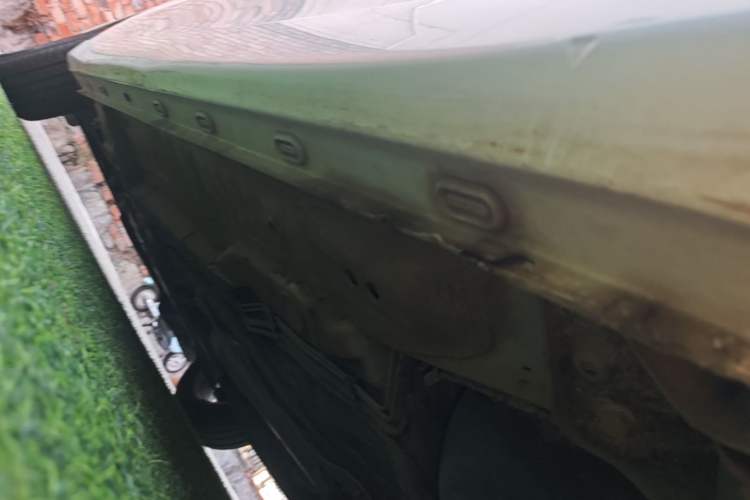Used Roewe i5 2023 1.5L CVT Luxury Edition Left Side Sill