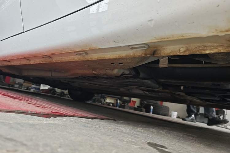 Used Roewe i5 2023 1.5L Manual Comfort Edition Left Side Sill