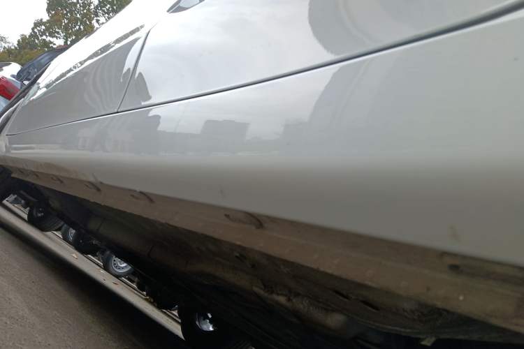 Used Roewe i5 2023 1.5L CVT Luxury Edition Left Side Sill
