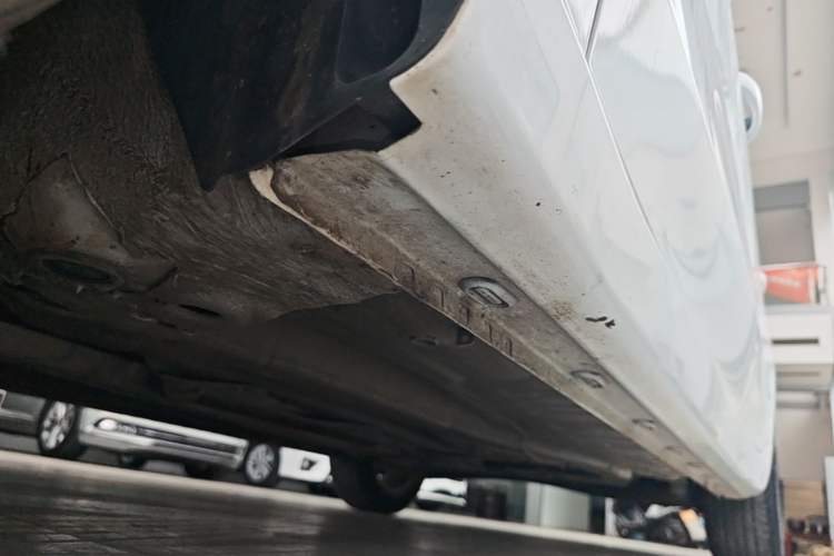 Used Roewe i5 2023 1.5L CVT Luxury Edition Left Side Sill