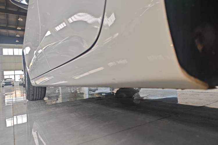 Used Roewe i5 2023 1.5L Manual Comfort Edition Left Side Sill