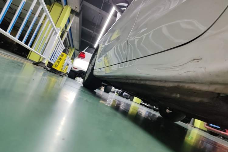 Used Roewe i5 2023 1.5L CVT Luxury Edition Left Side Sill