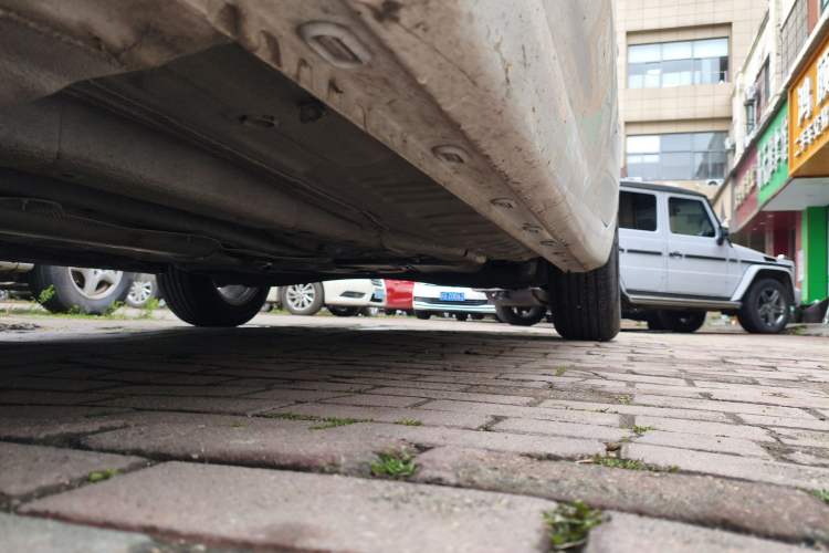 Used Roewe i5 2023 1.5L CVT Luxury Edition Left Side Sill