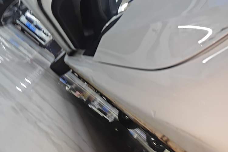Used Roewe i5 2023 1.5L CVT Luxury Edition Left Side Sill