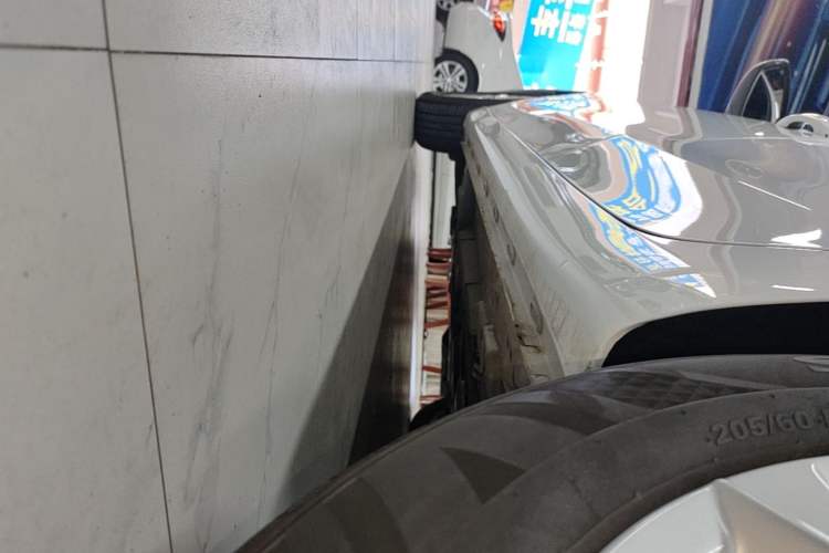 Used Roewe i5 2023 1.5L CVT Luxury Edition Left Side Sill