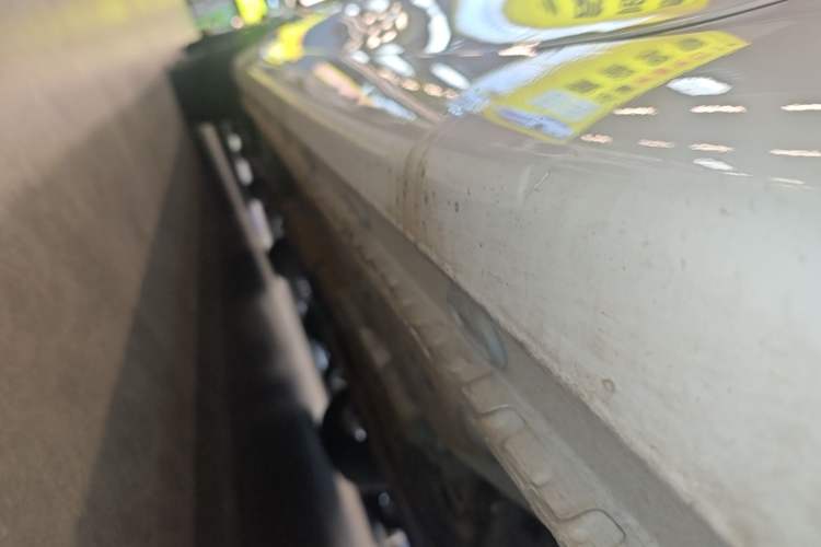 Used Roewe i5 2023 1.5L CVT Luxury Edition Left Side Sill