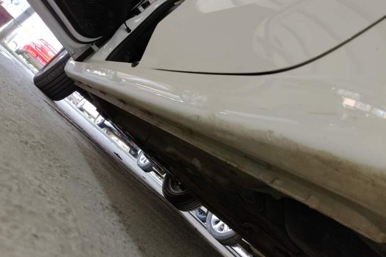 Used Roewe i5 2023 1.5L CVT Luxury Edition Left Side Sill