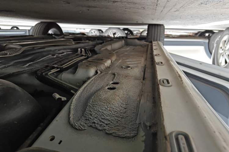 Used Roewe i5 2023 1.5L CVT Luxury Edition Left Side Sill