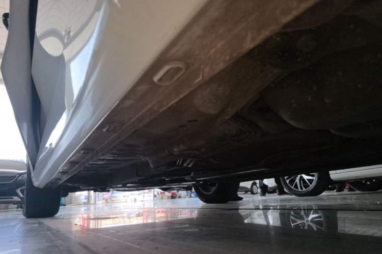 Used Roewe i5 2023 1.5L CVT Luxury Edition Left Side Sill