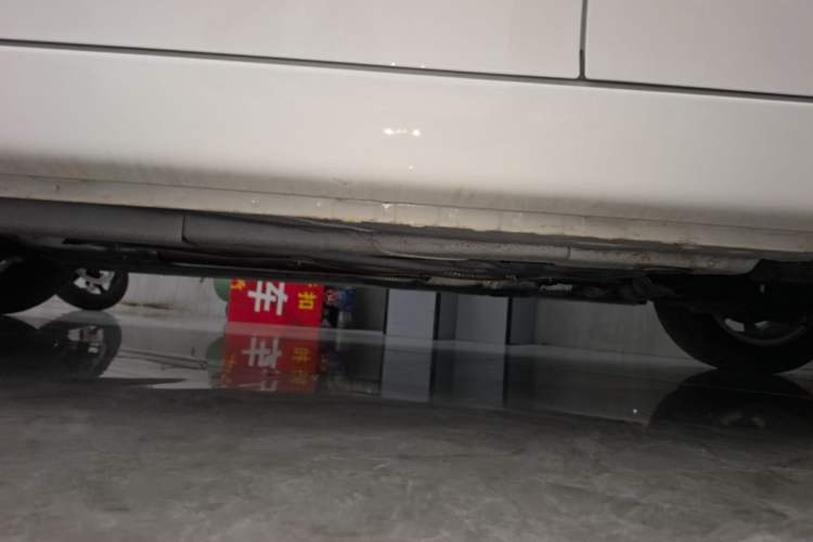 Used Roewe i5 2023 1.5L CVT Luxury Edition Left Side Sill