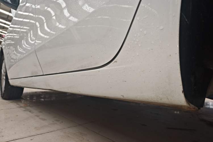 Used Roewe i5 2023 1.5L Manual Comfort Edition Left Side Sill