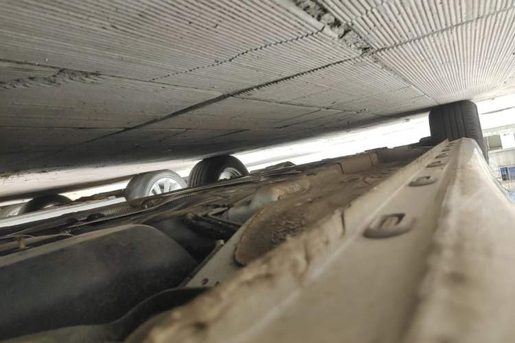 Used Roewe i5 2023 1.5L CVT Luxury Edition Left Side Sill