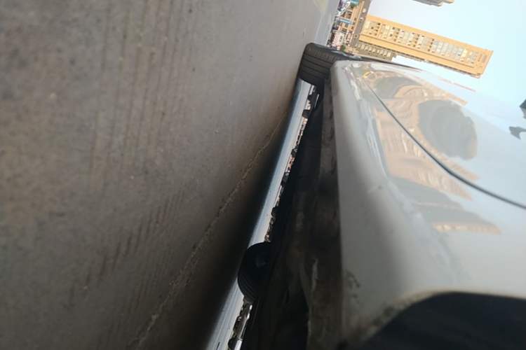 Used Roewe i5 2023 1.5L CVT Luxury Edition Left Side Sill