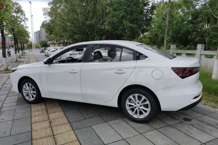 Used Roewe i5 2023 1.5L CVT Luxury Edition Left Side