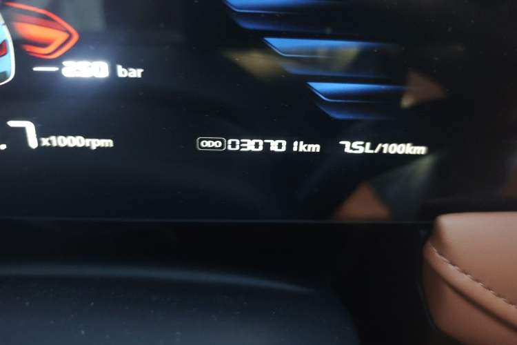 Used Roewe i5 2023 1.5L CVT Flagship Edition Odometer Close Up