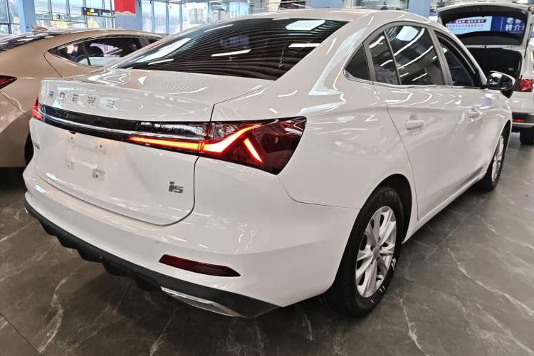 Used Roewe i5 2023 1.5L CVT Luxury Edition Rear Right 45 Deg