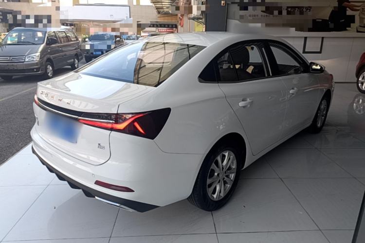 Used Roewe i5 2023 1.5L CVT Luxury Edition Rear Right 45 Deg