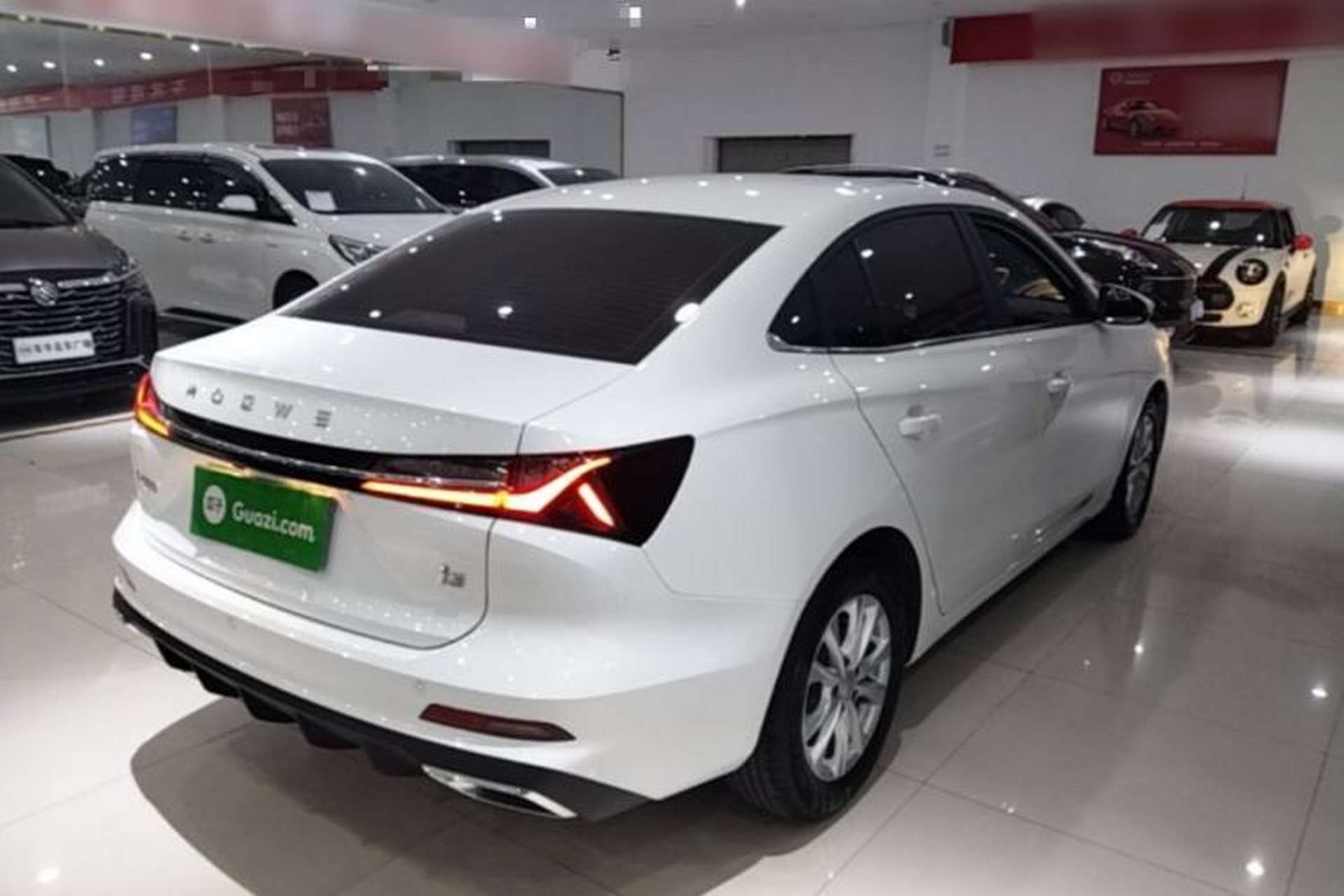 Used Roewe i5 2023 1.5L CVT Luxury Edition Rear Right 45 Deg