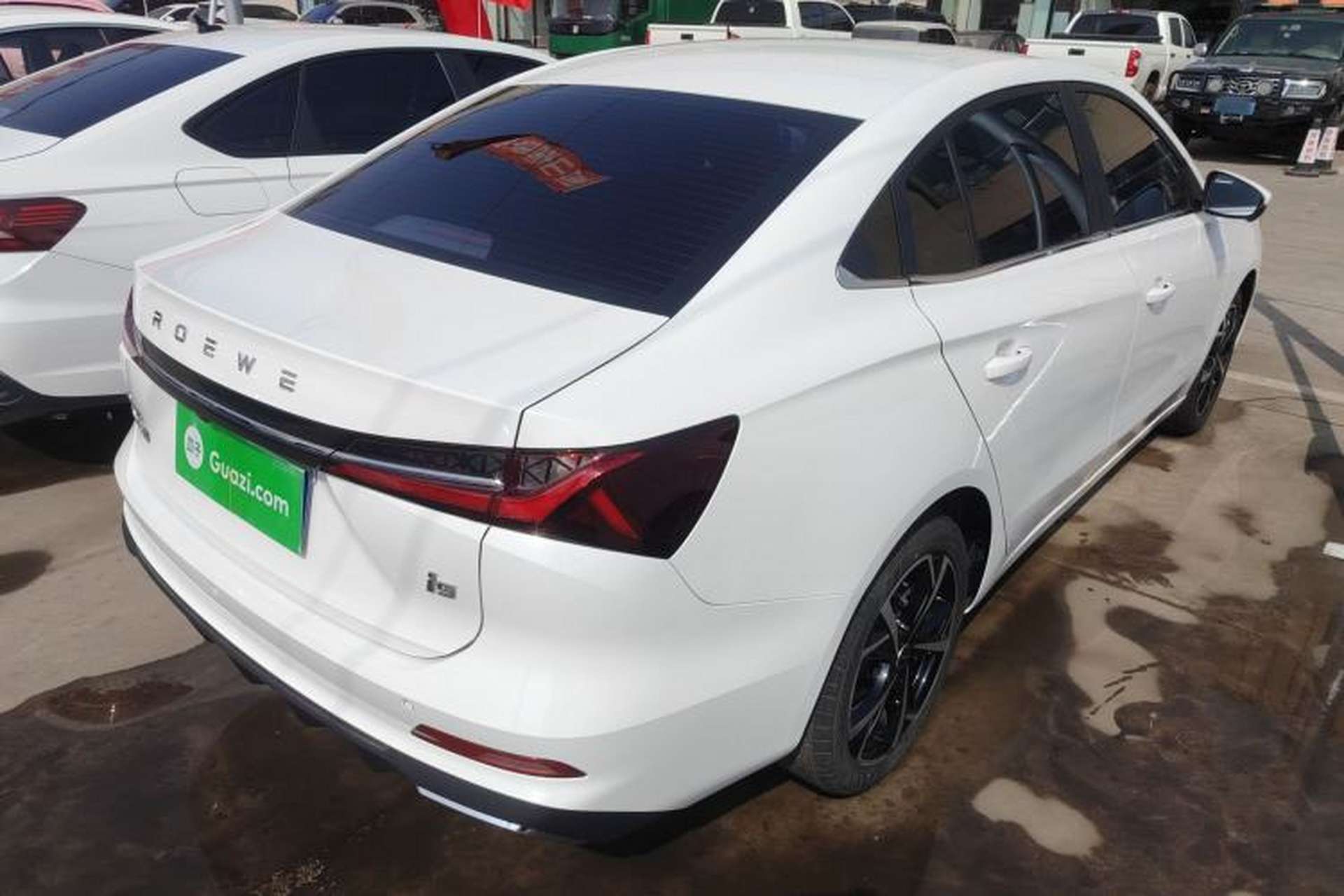 Used Roewe i5 2023 1.5L CVT Luxury Edition Rear Right 45 Deg