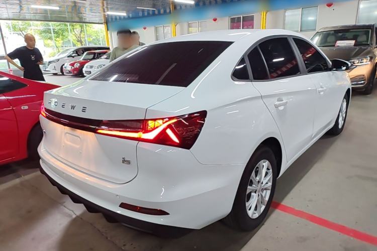 Used Roewe i5 2023 1.5L Manual Comfort Edition Rear Right 45 Deg