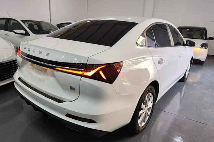 Used Roewe i5 2023 1.5L Manual Comfort Edition Rear Right 45 Deg