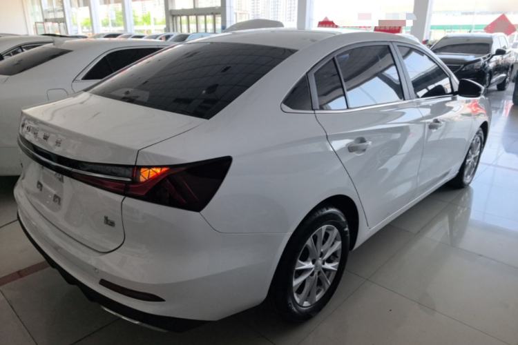Used Roewe i5 2023 1.5L CVT Luxury Edition Rear Right 45 Deg