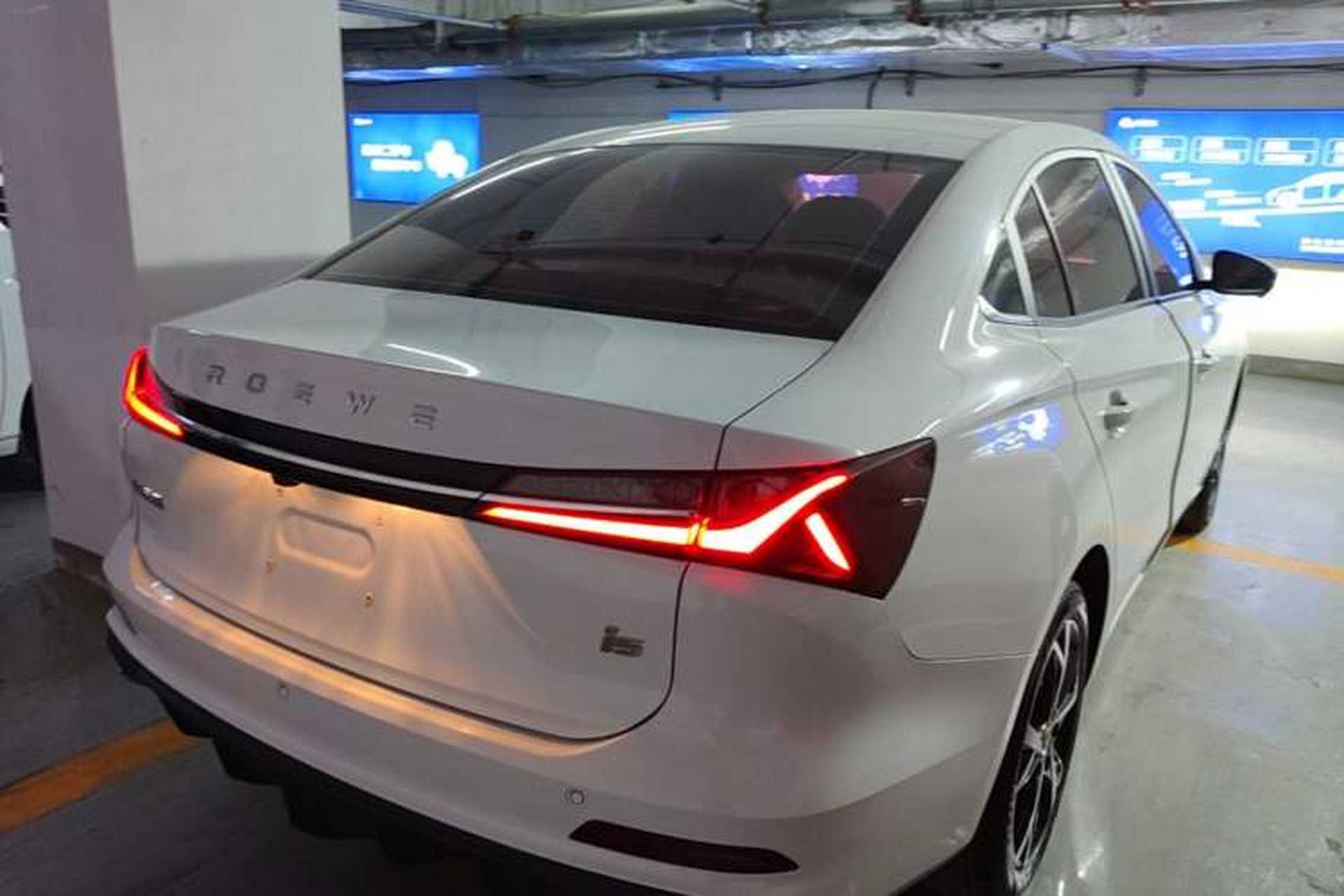 Used Roewe i5 2023 1.5L CVT Luxury Edition Rear Right 45 Deg