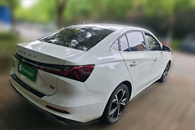 Used Roewe i5 2023 1.5L CVT Luxury Edition Rear Right 45 Deg