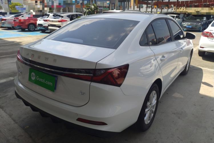 Used Roewe i5 2023 1.5L Manual Comfort Edition Rear Right 45 Deg