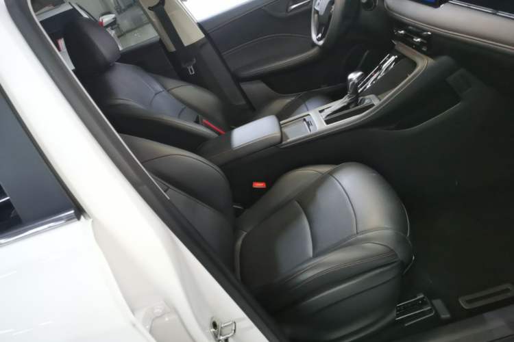 Used Roewe i5 2023 1.5L CVT Luxury Edition Right Front Seat