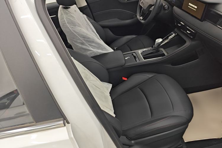 Used Roewe i5 2023 1.5L CVT Luxury Edition Right Front Seat