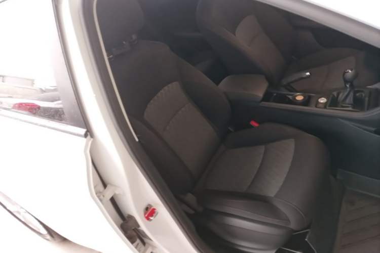 Used Roewe i5 2023 1.5L Manual Comfort Edition Right Front Seat