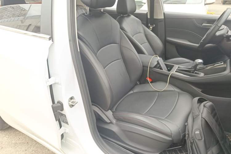 Used Roewe i5 2023 1.5L CVT Luxury Edition Right Front Seat