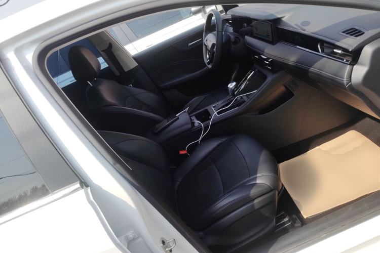 Used Roewe i5 2023 1.5L CVT Luxury Edition Right Front Seat