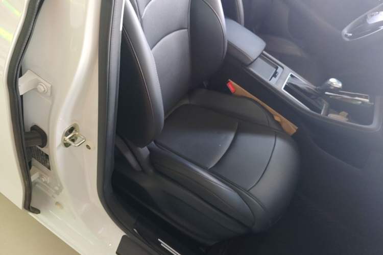 Used Roewe i5 2023 1.5L CVT Luxury Edition Right Front Seat