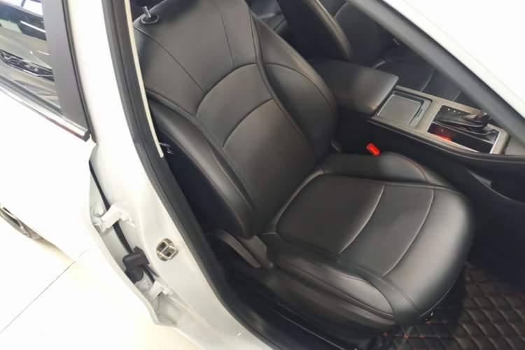 Used Roewe i5 2023 1.5L CVT Luxury Edition Right Front Seat