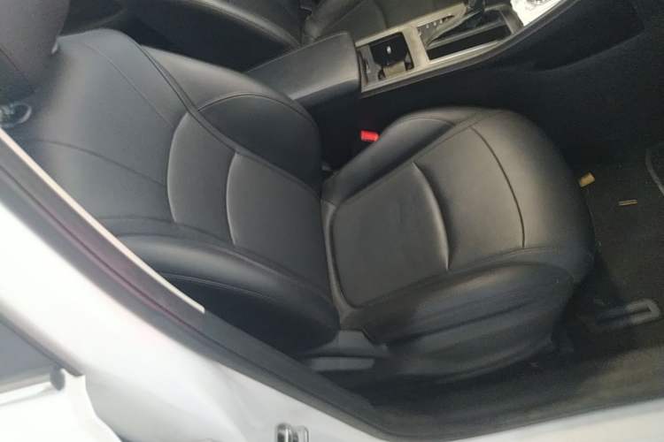 Used Roewe i5 2023 1.5L CVT Luxury Edition Right Front Seat