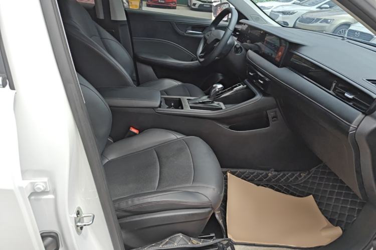 Used Roewe i5 2023 1.5L CVT Luxury Edition Right Front Seat